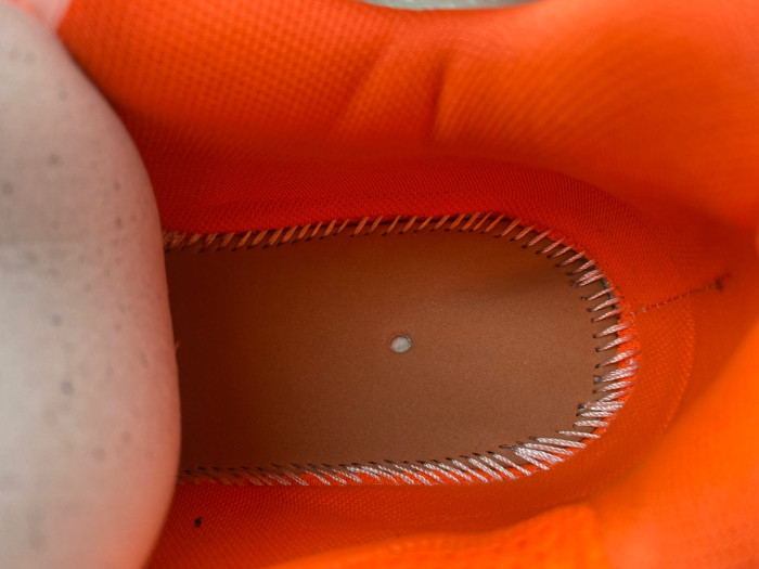 Ba*len*cia*ga 7.0 677403-w1rb2-2115