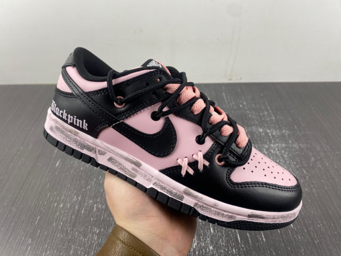 Nike SB Dunk Low CW1590-100