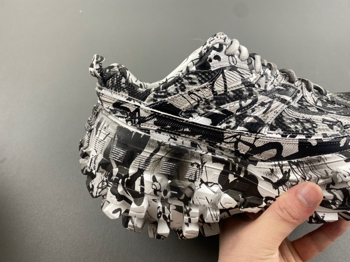 Ba*len*cia*ga  white/black 685613-w2rg19010