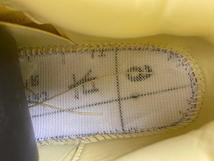 Jordan 4 Retro J Balvin Lemonade IW2872-700