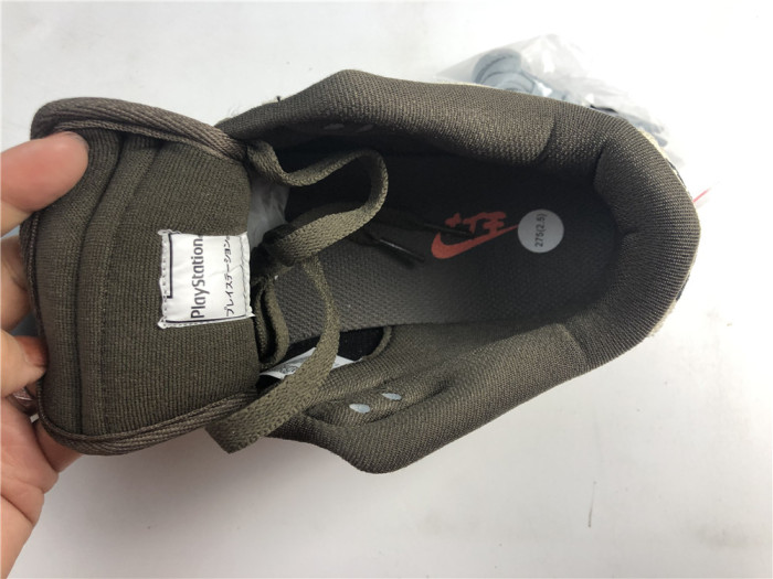 TRAVIS SCOTT PLAYSTATION NIKE SB DUNK LOW CU1726-800