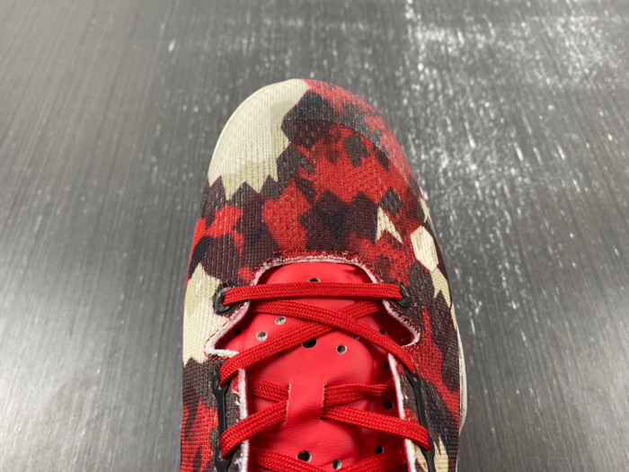 NNIKE Kobe 8 System "Milk Snake" 555035-601