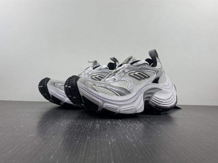 BALENCIAGA SNEAKER W2MV2 9110