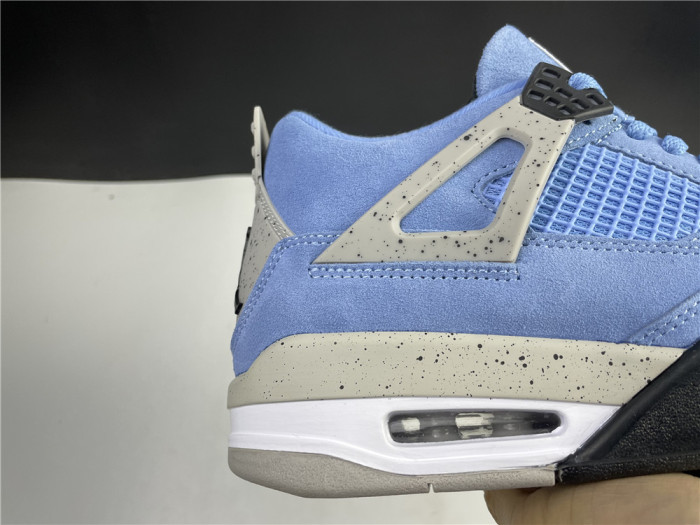 Jordan 4 Retro University Blue CT8527-400