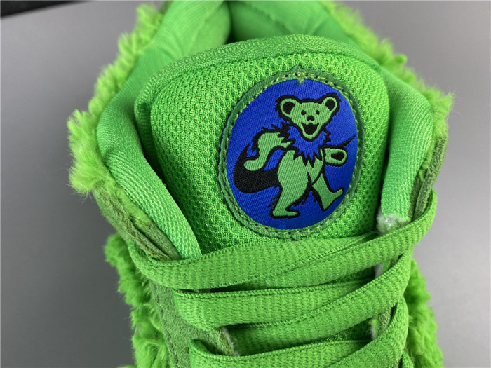 GRATEFUL DEAD X NIKE SB DUNK LOW “GREEN BEAR” CJ5378-300