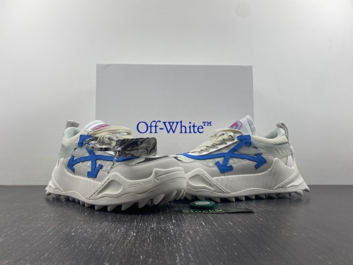 Off-White c/o Virgil Abloh