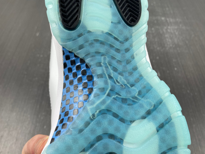 Air Jordan 11 "Legend Blue" 378037-117