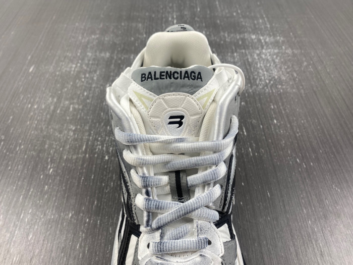 Ba*len*cia*ga 7.5 677403-w3rb5-9012