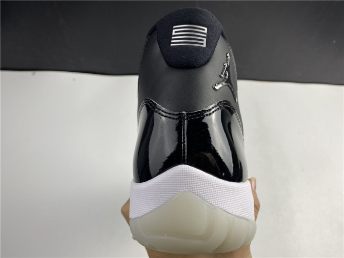 Jordan 11 Retro Black Clear CT8012-011