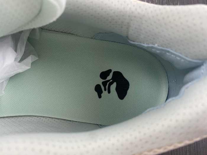 Off-White c/o Virgil Abloh