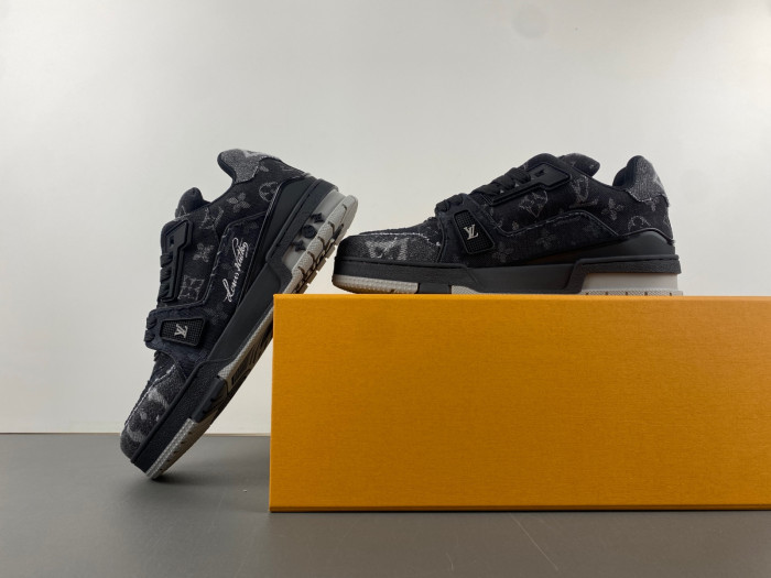 Louis Vuitton LV trainer