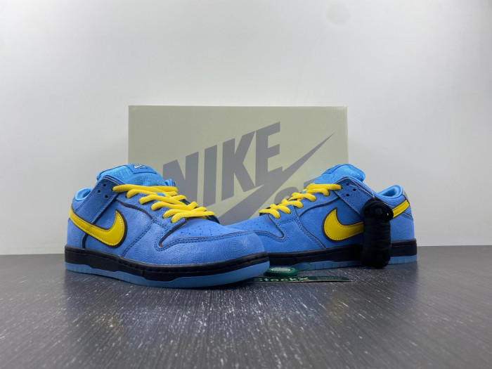 Nike SB Dunk Low “Bubbles” FZ8320-400