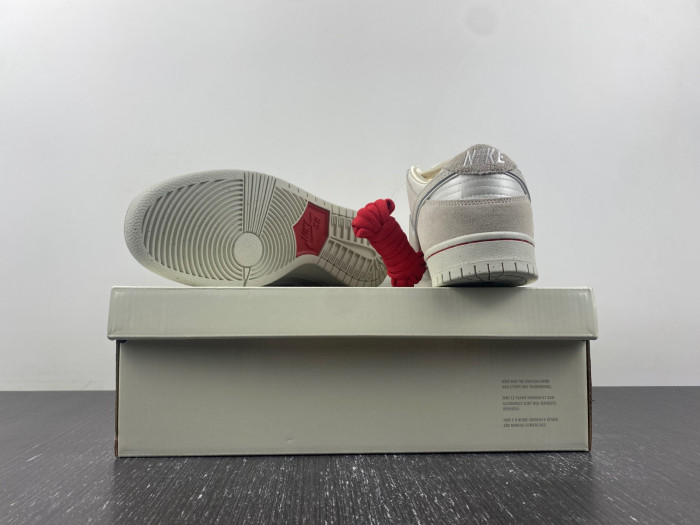 Nike SB Dunk Low [ City of Love ] FZ5654-100