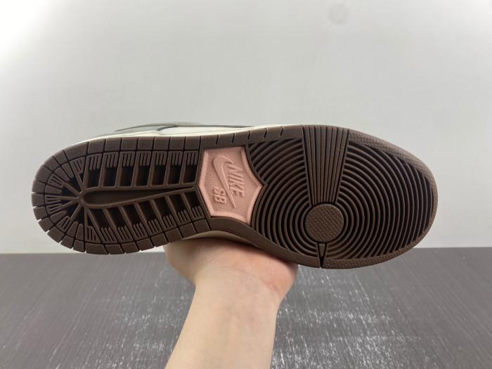 Nike SB Dunk Low FQ1180-001