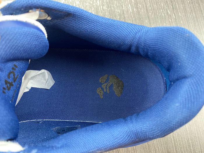 OFF-WHITE Out Of Office OW000012