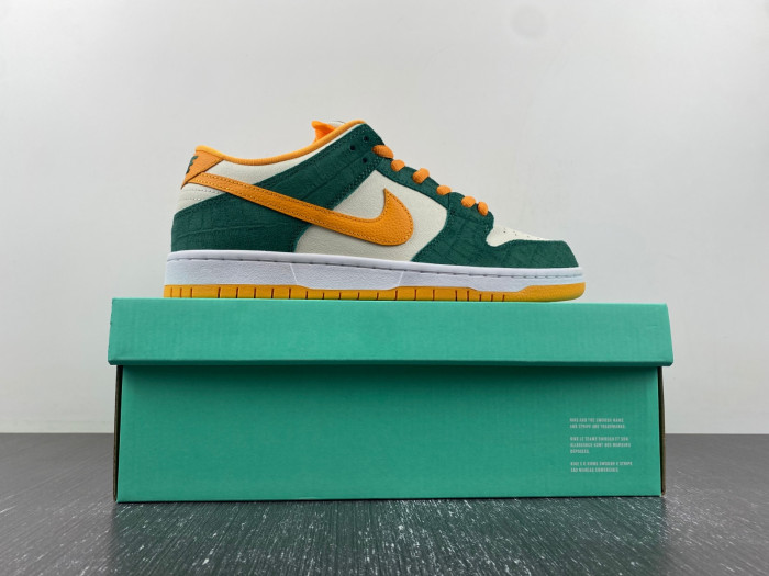 5K1 Nike SB Dunk Low Pro 304292-383