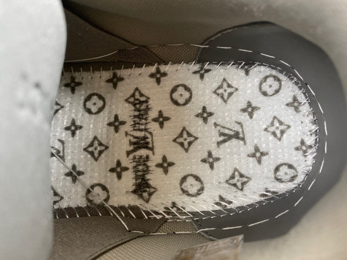 L*V ARCH LIGHT SNAEKER