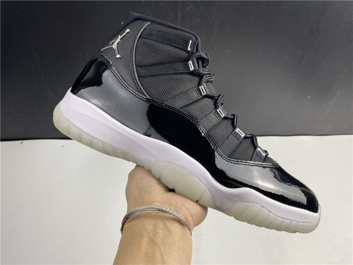 Jordan 11 Retro Black Clear CT8012-011