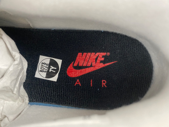 Air Jordan 4 “White Cement” FV5029-100