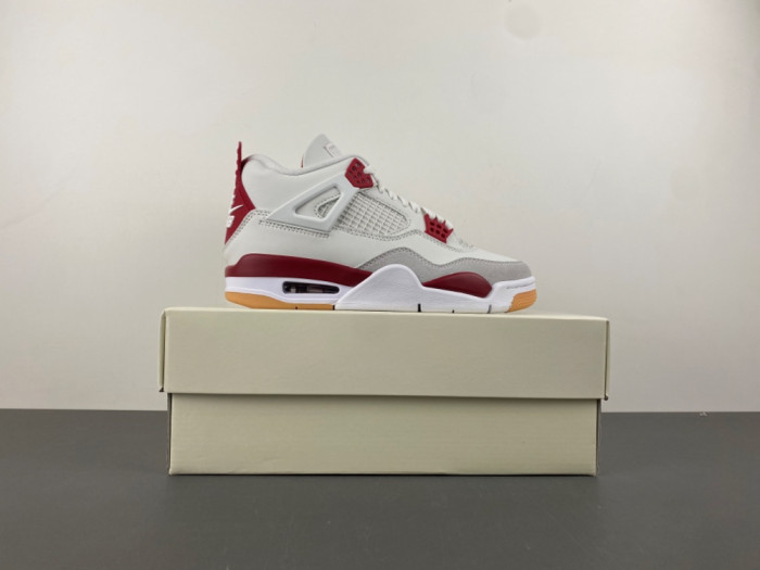 Nike SB x Air Jordan 4 Retro SP 