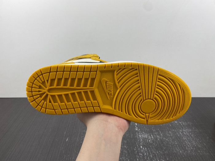 Air Jordan 1 High OG “Yellow Ochre” DZ5485-701