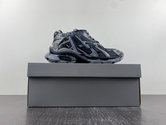 Ba*len*cia*ga runner 677403w3rbr1515