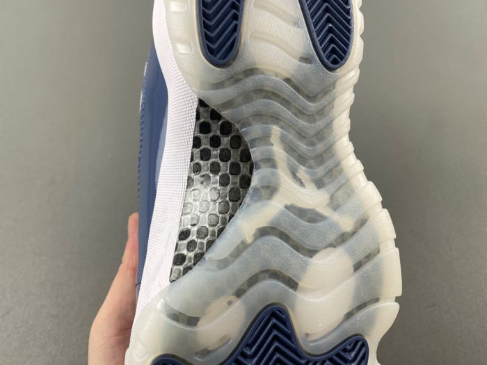 Jordan 11 Retro Low Diffused Blue (2024)