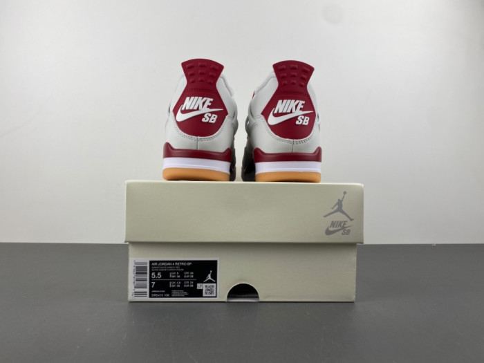 Nike SB x Air Jordan 4 Retro SP 