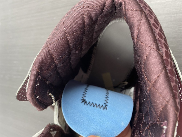 Air Jordan 1 High OG Sail/Burgundy Crush DO7097-100