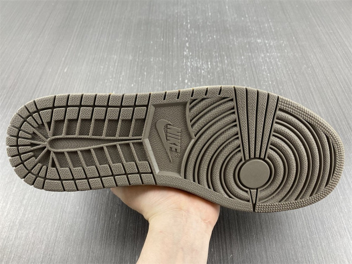 Jordan 1 Retro Low  Travis Scott Reverse Mocha  DM7866-162