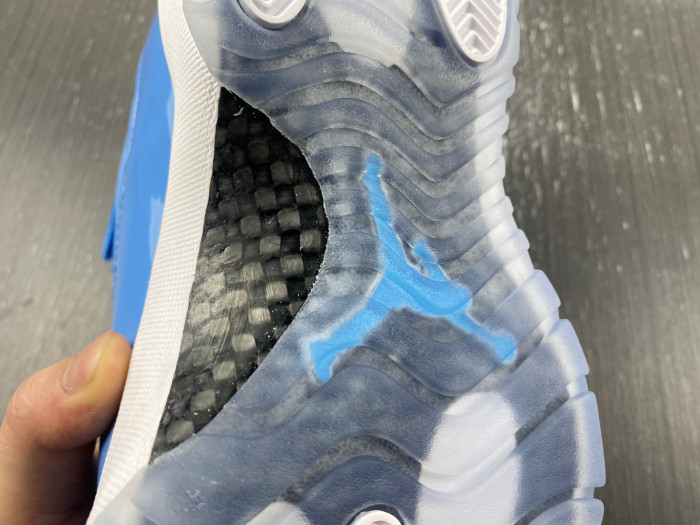 Air Jordan 11 "Pantone" 717602-900