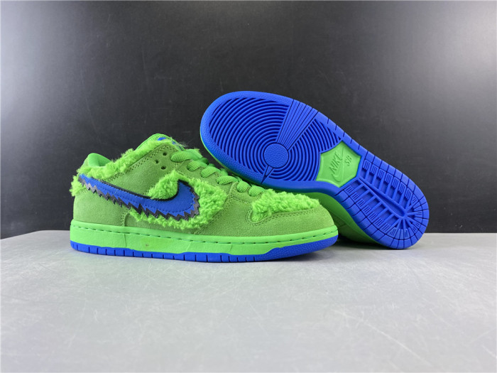 GRATEFUL DEAD X NIKE SB DUNK LOW “GREEN BEAR” CJ5378-300