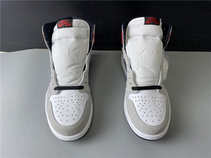 Jordan 1 Retro High Light Smoke Grey 555088-126