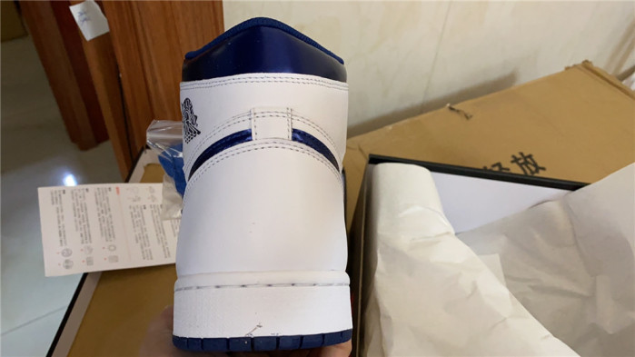 Jordan 1 Retro Metallic Navy (2016) 555088-106