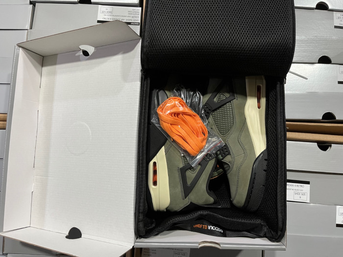 AIR JORDAN 4 RETRO FB9927