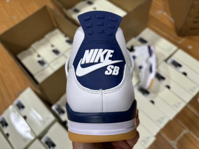 Nike SB x Air Jordan 4 “Navy” (2025) DR5415-100