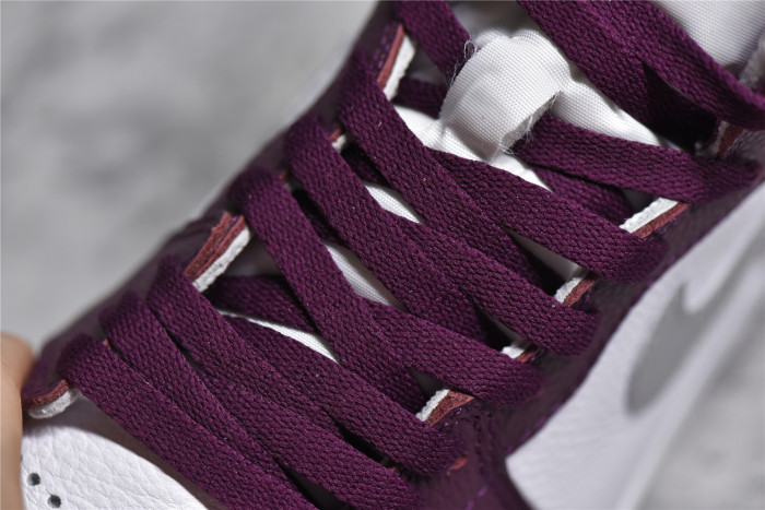 Air Jordan 1 High OG “Bordeaux” Bordeaux/White-Metallic Silver 555088-611