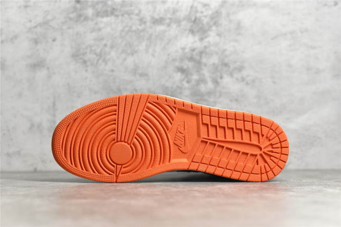 Jordan 1 Retro High Electro Orange 555088-180