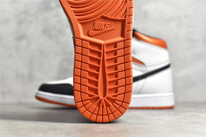 Jordan 1 Retro High Electro Orange 555088-180