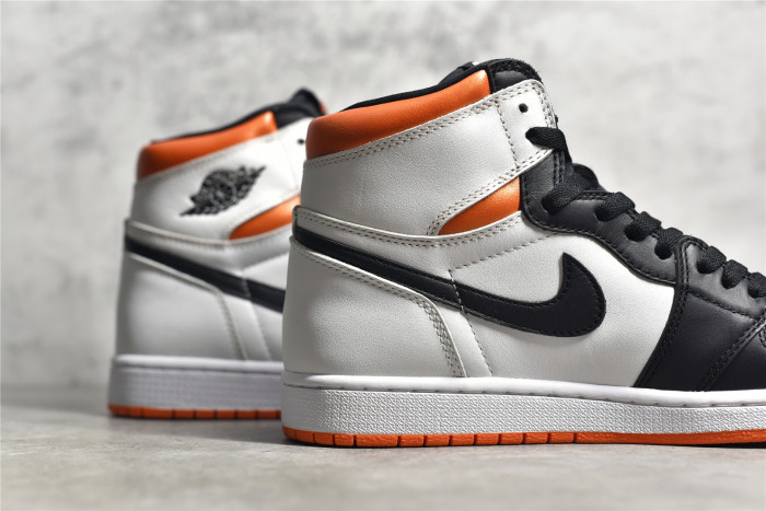 Jordan 1 Retro High Electro Orange 555088-180