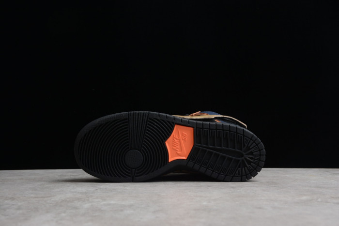 Nike Dunk SB High RX-0 Unicorn Gundam 02 Banshee DH7717-400