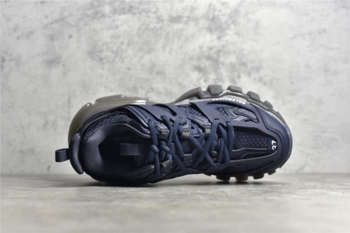 Ba*len*cia*ga track trainer