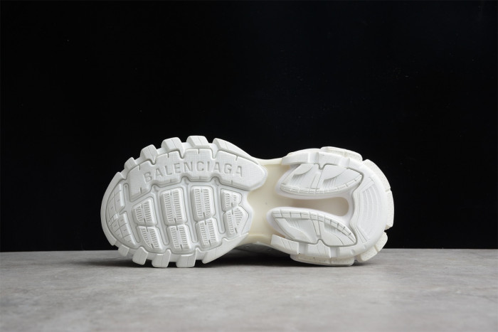 Ba*len*cia*ga track trainer