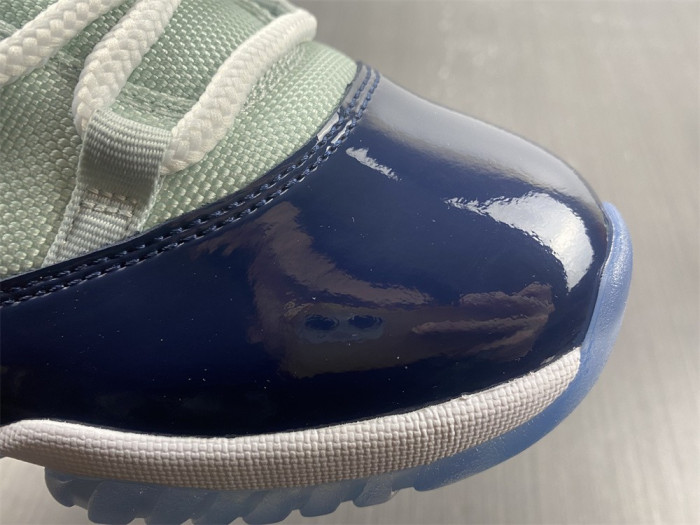 Air Jordan 11 Low AJ11 528895-007