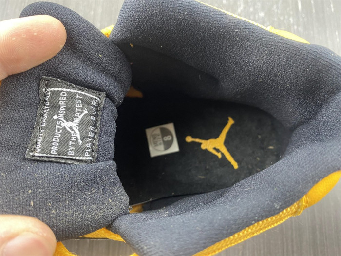 Air Jordan 11 Retro Black Yellow CT8012-118