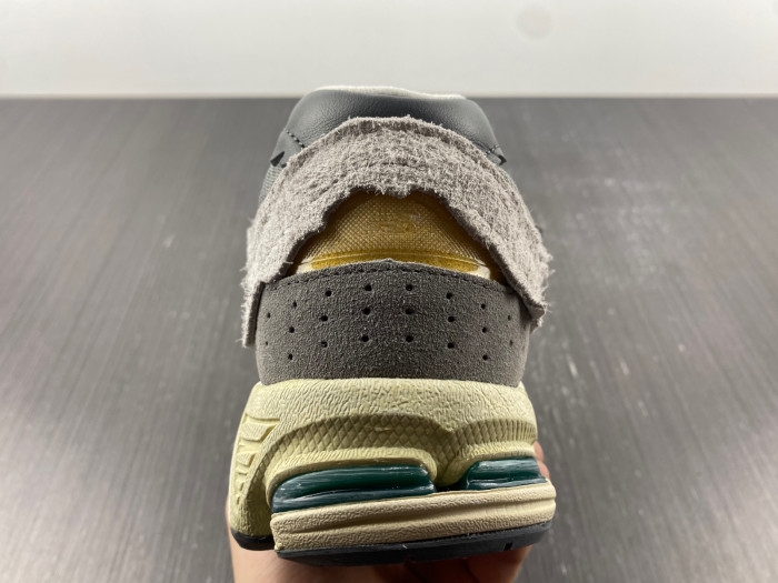 BAPE X NEW BALANCE 2002R M2002RDA