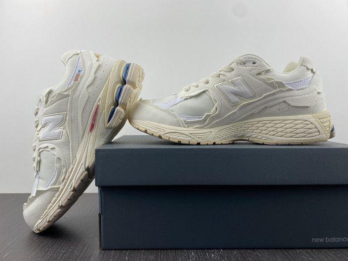 BAPE X NEW BALANCE 2002R M2002RDC