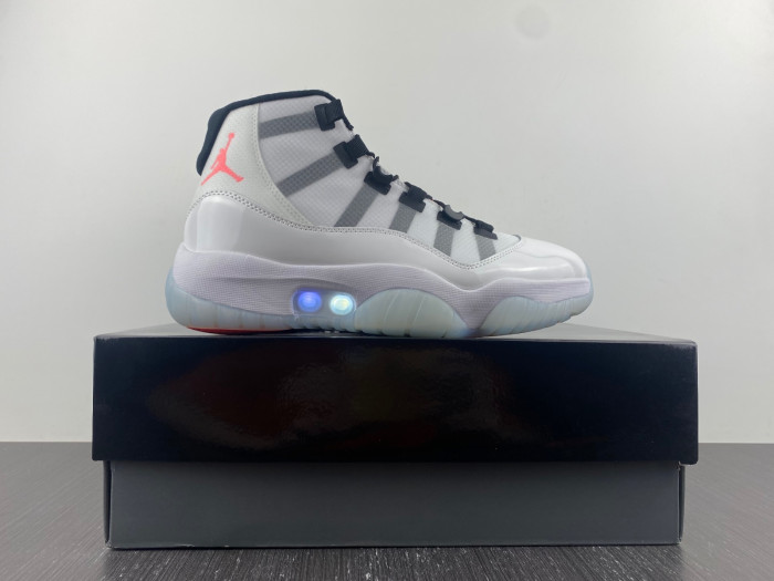 JORDAN 11 ADAPT WHITE (CN PLUG) DD3522-100