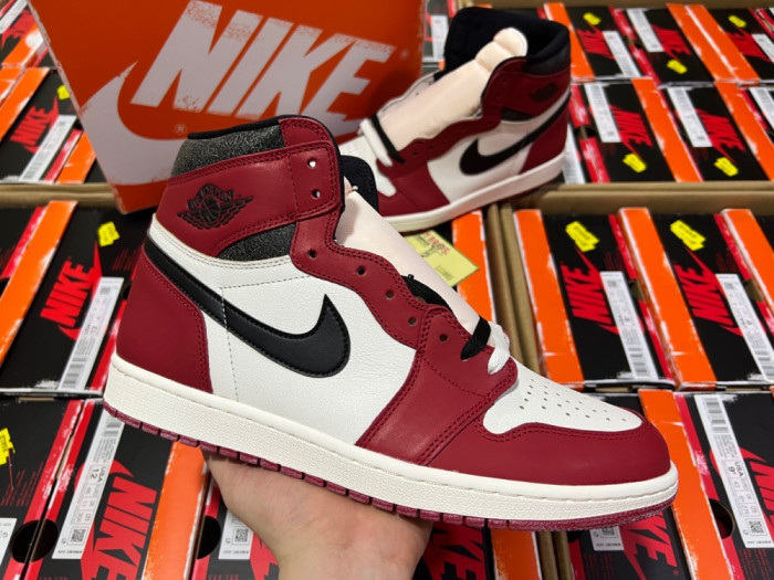 AIR JORDAN 1 RETRO HIGH OG “LOST & FOUND” DZ5485-612