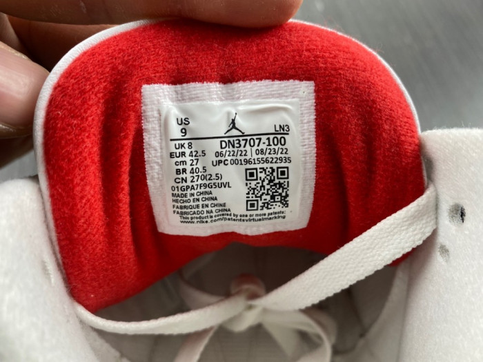 AIR JORDAN 3 WHITE CEMENT REIMAGINED SHOES DN3707-100